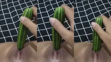 Aksi Iseng Gadis Imut Bersantai Di Kost