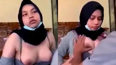 Bokep Indo Jatah Nyusu Pulang Sekolah Bareng Sahabat
