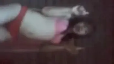 Dokumentasi Gadis Cantik Ber-BH Pink Di Kamar