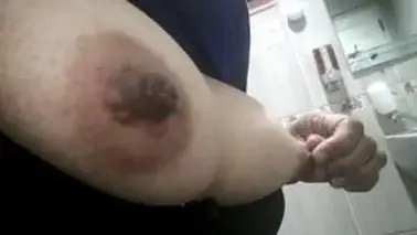 Tante Semok Cantik Pasrah Goyang Kasur Crot