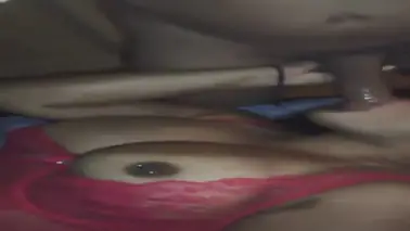 Tetek Besar Tindik Pink di BJ, Visual Piercing yang Tidak Ada di Konten Biasa